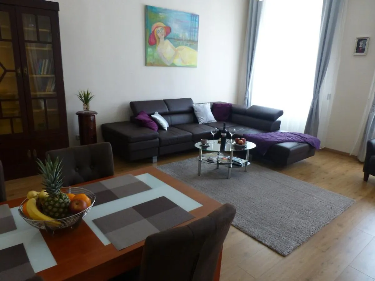 Elegant Apartment With Buda Castle View Βουδαπέστη