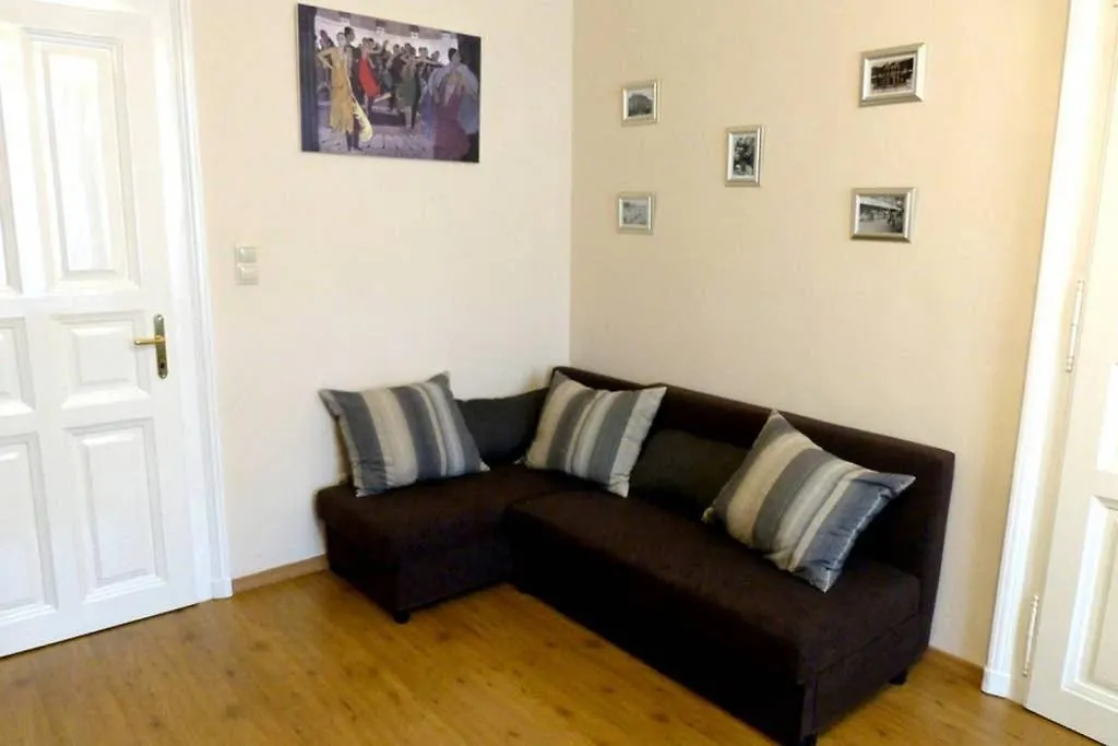 Elegant Apartment With Buda Castle View Budapest