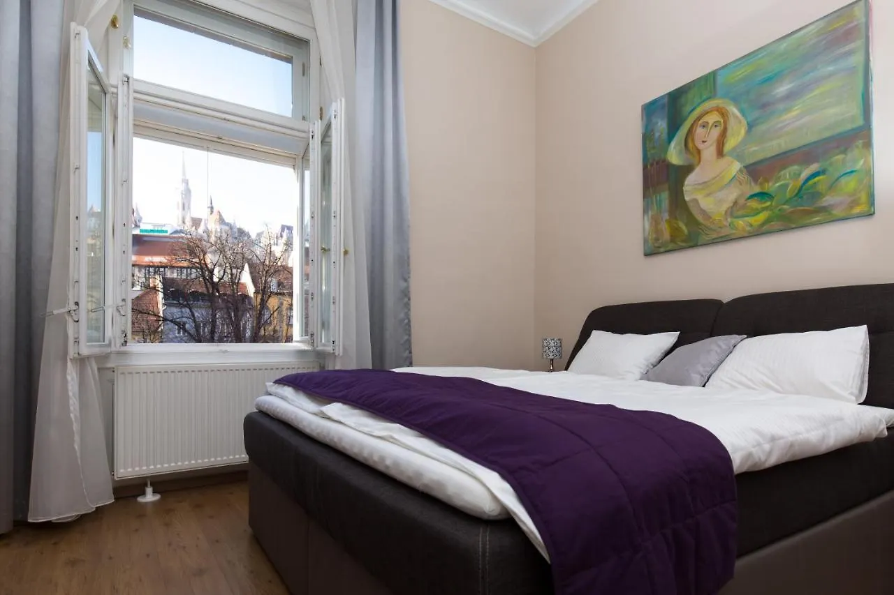 Elegant Apartment With Buda Castle View Budapest Ungarn