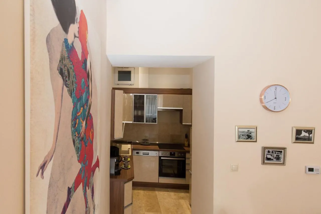 Elegant Apartment With Buda Castle View Budapest
